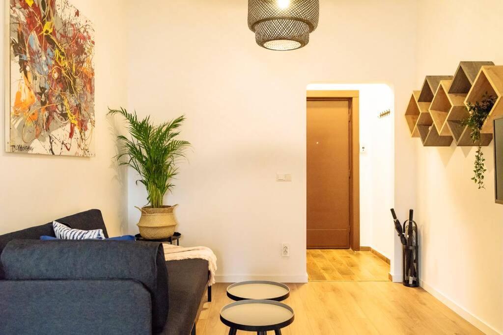 La Dame Bleue Apartment Bucharest